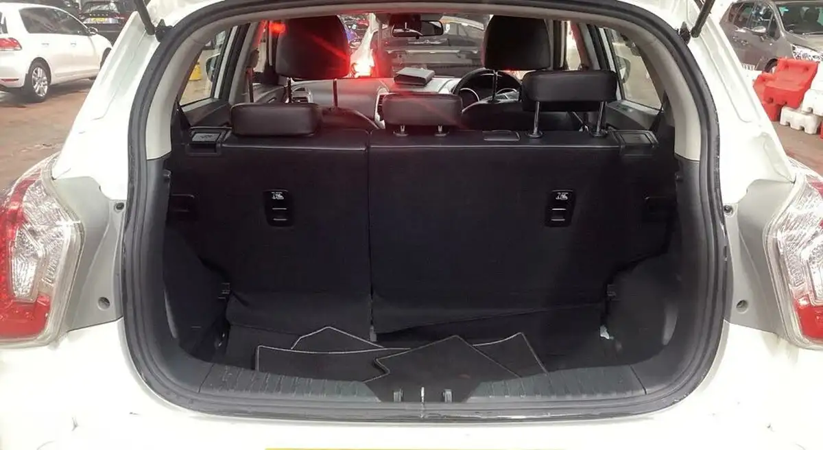 2020-ssangyong-tivoli-16-ex-2wd-ss-auto-big-8
