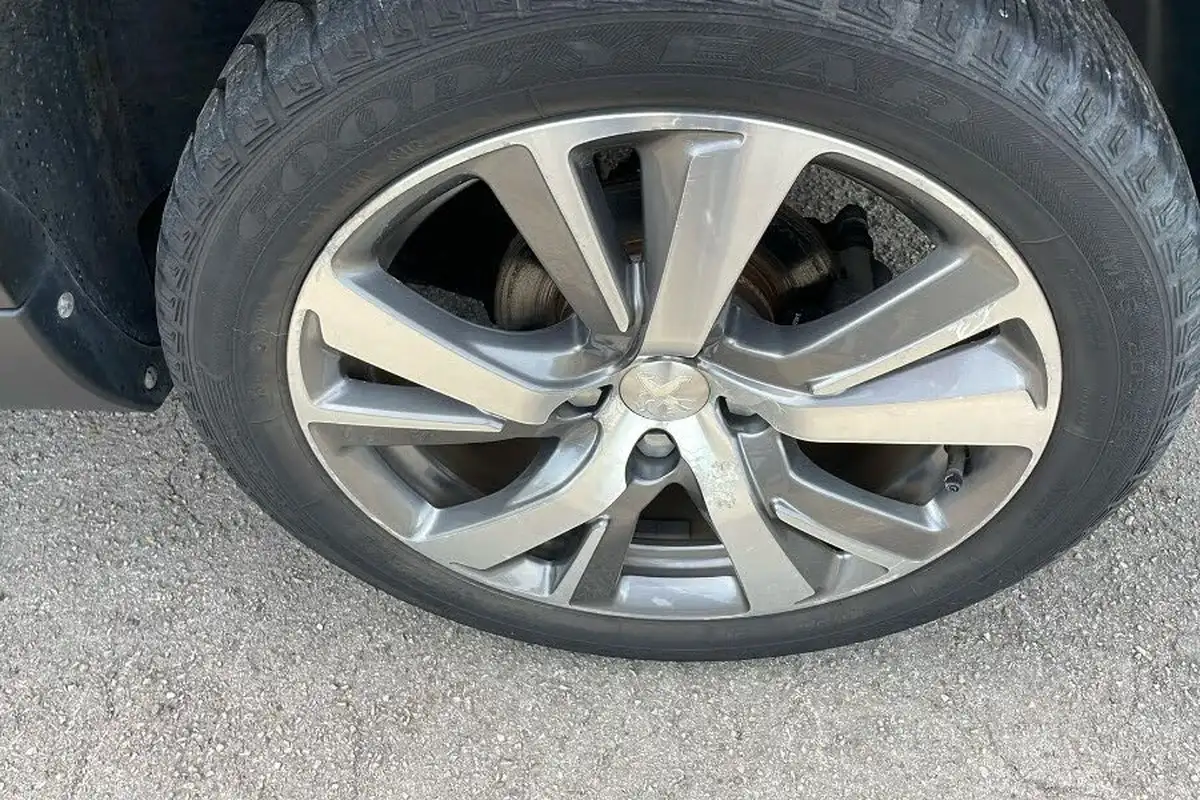 2019-peugeot-2008-suv-12-puretech-allure-premium-82bhp-big-39