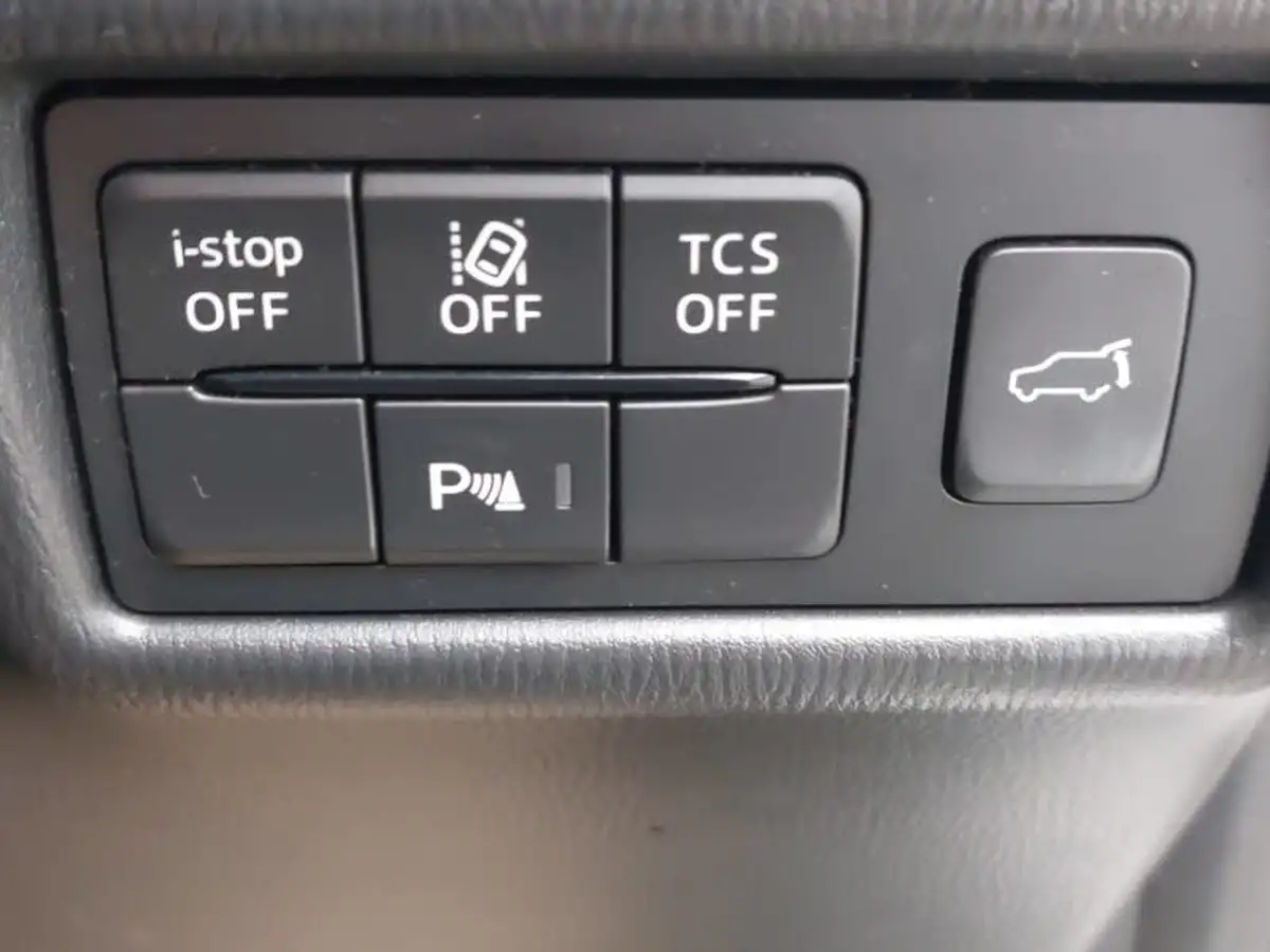 2022-mazda-cx-5-20-sport-black-edition-big-11