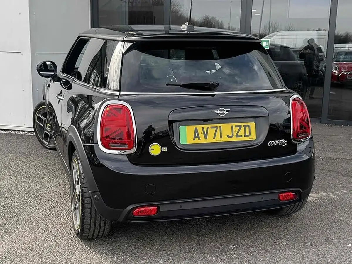 2021-mini-cooper-e-cooper-s-2-big-13