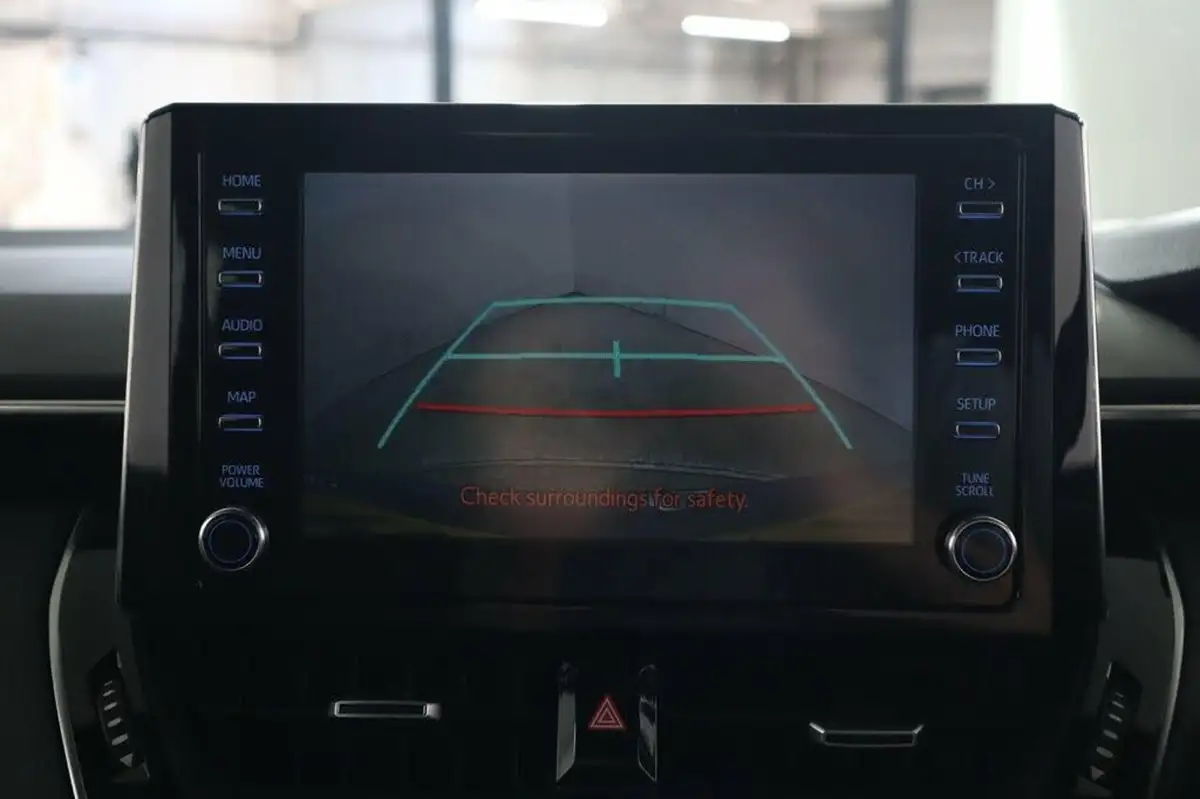 2021-toyota-corolla-18-vvt-i-icon-tech-spare-wheel-touring-sports-5d-big-42