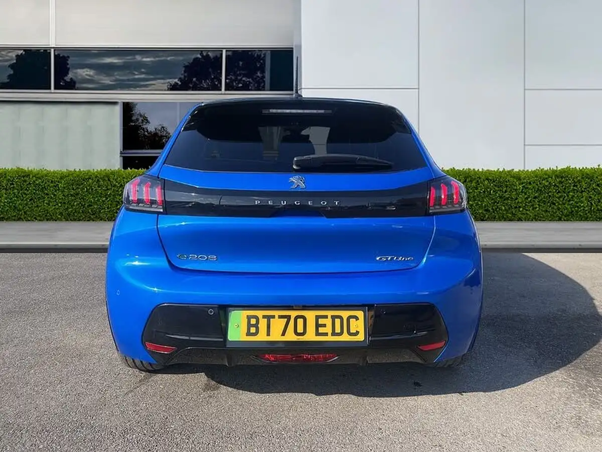 2020-peugeot-208-e-gt-line-big-5
