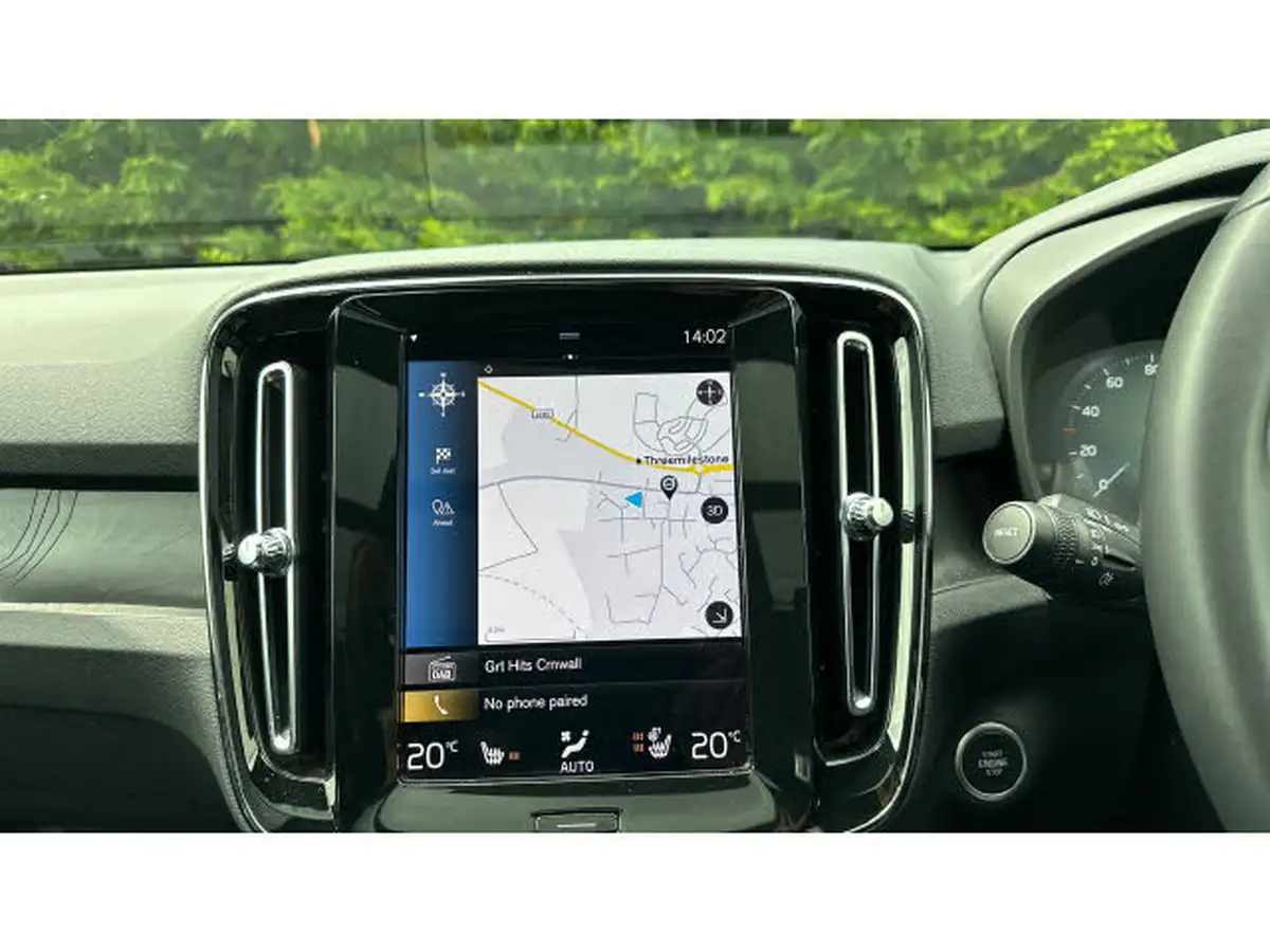 2023-volvo-xc40-15-t5-ultimate-dark-big-30
