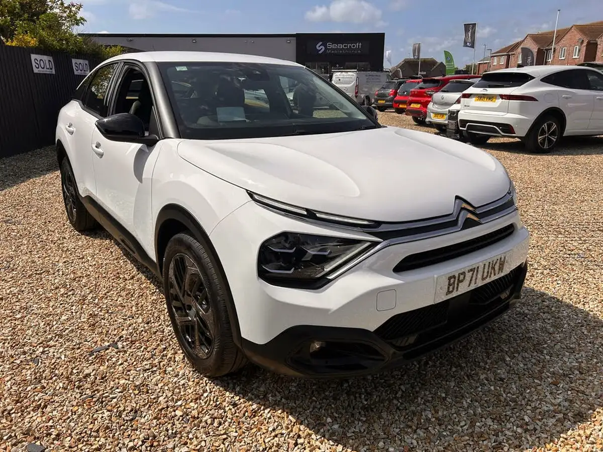 2022-citroen-c4-12-puretech-sense-plus-eat8-big-5