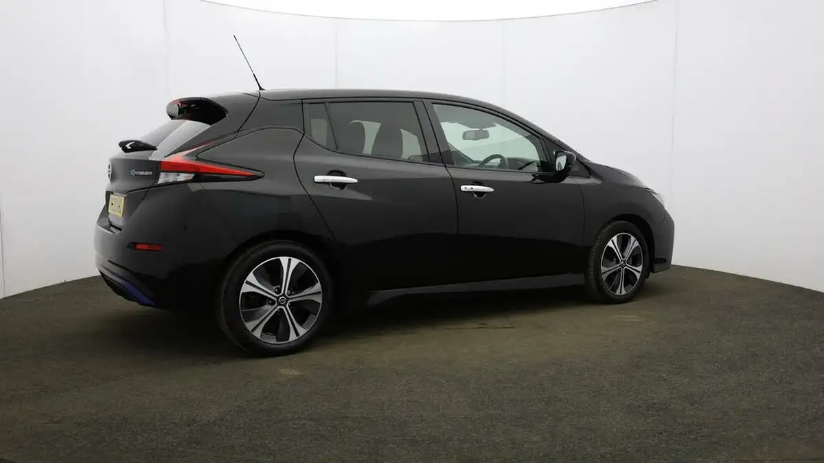 2020-nissan-leaf-e-n-connecta-big-56