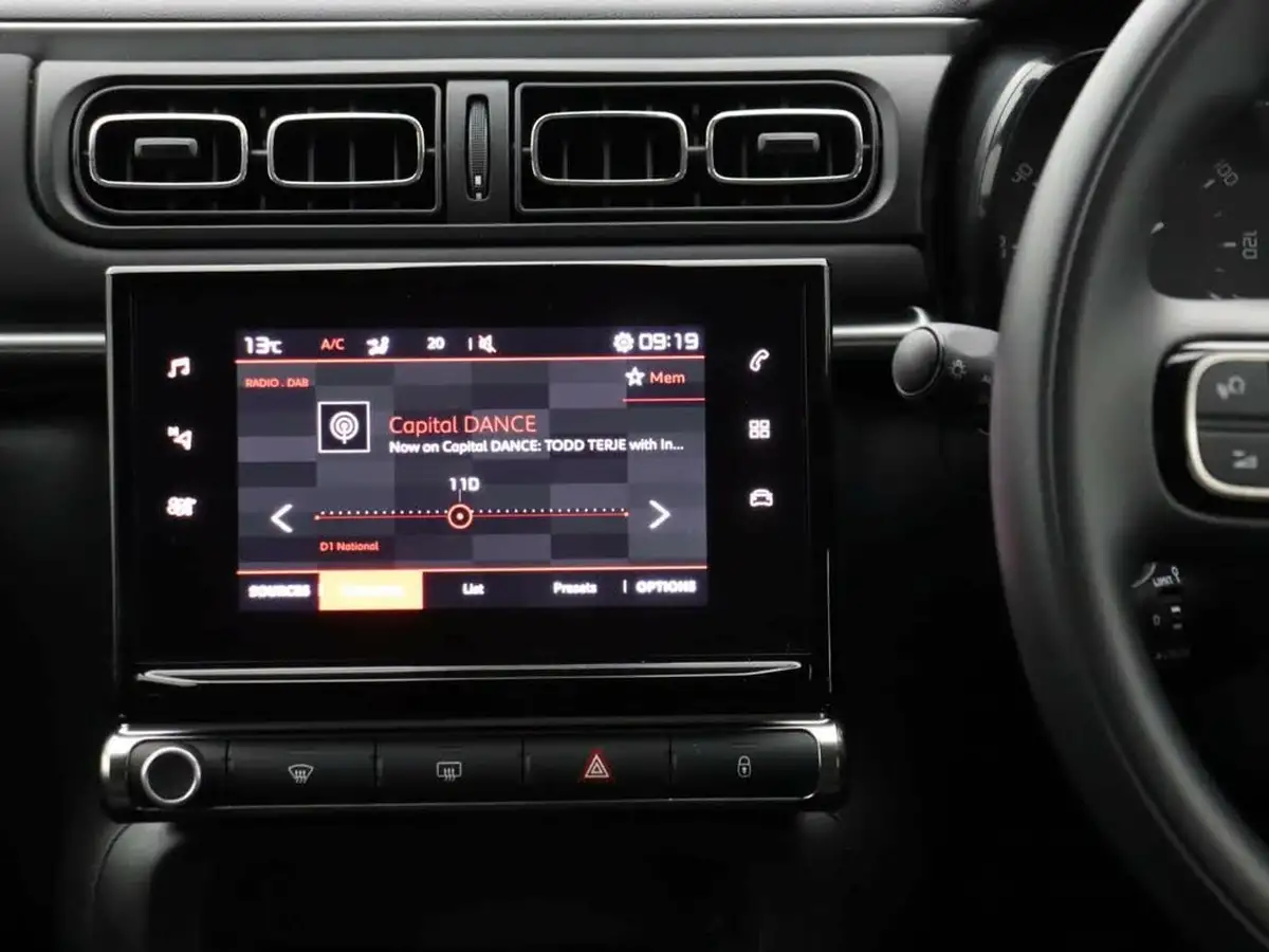 2023-citroen-c3-12-puretech-c-series-edition-83ps-ss-big-8
