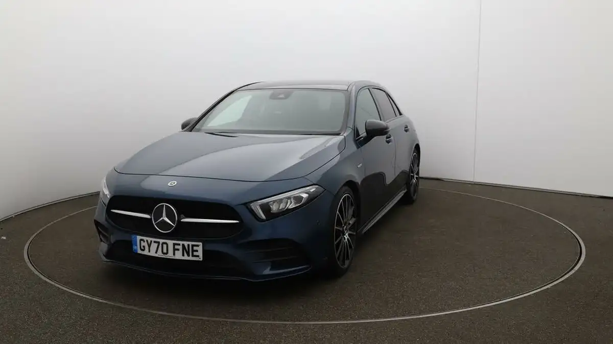 2020-mercedes-benz-a-class-20d-a200d-exclusive-edition-big-40