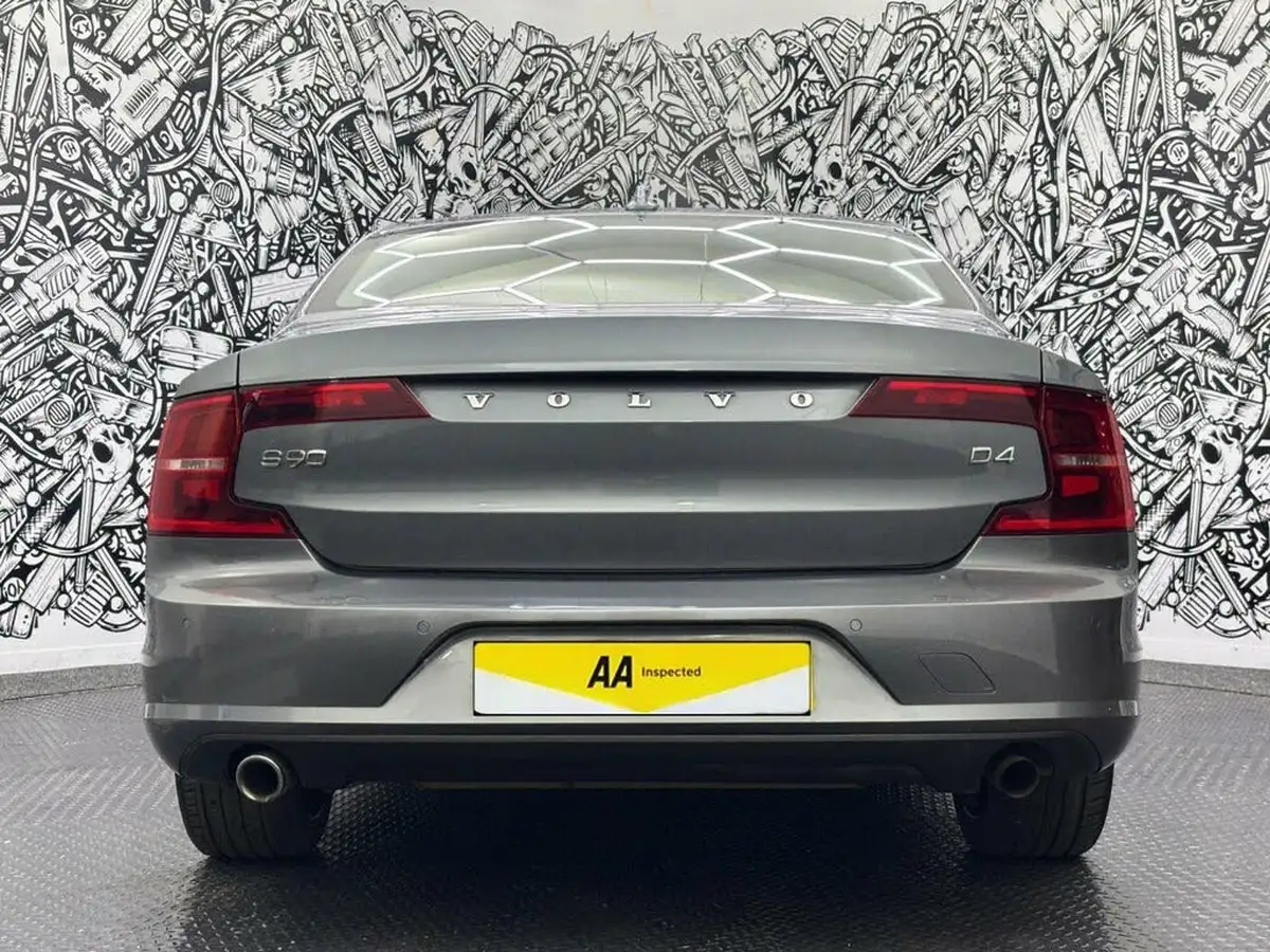 2018-volvo-s90-20td-d4-momentum-big-9