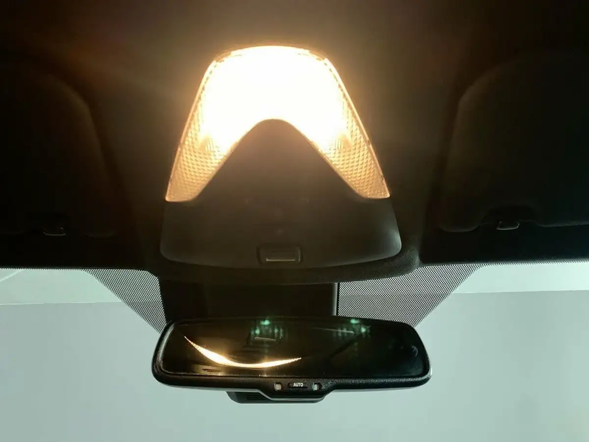 2022-toyota-c-hr-18-vvt-i-gr-sport-big-17