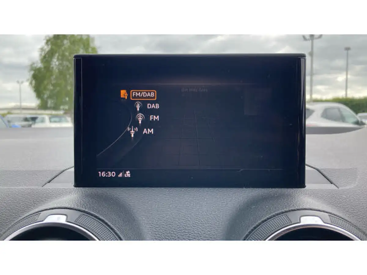 2020-audi-q2-16-30-tdi-sport-big-32