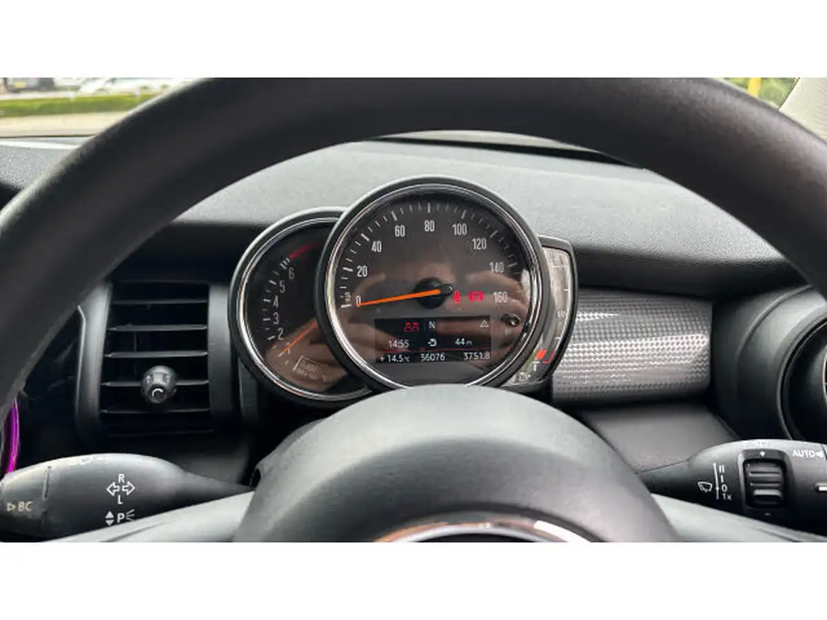2019-mini-cooper-15-cooper-classic-hatchback-3d-big-17