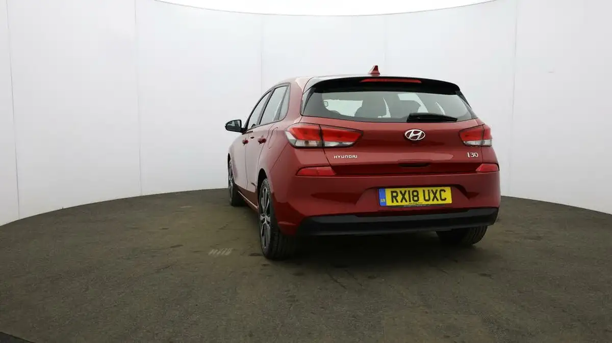 2018-hyundai-i30-14-t-gdi-se-nav-blue-drive-isg-hatchback-dct-big-64