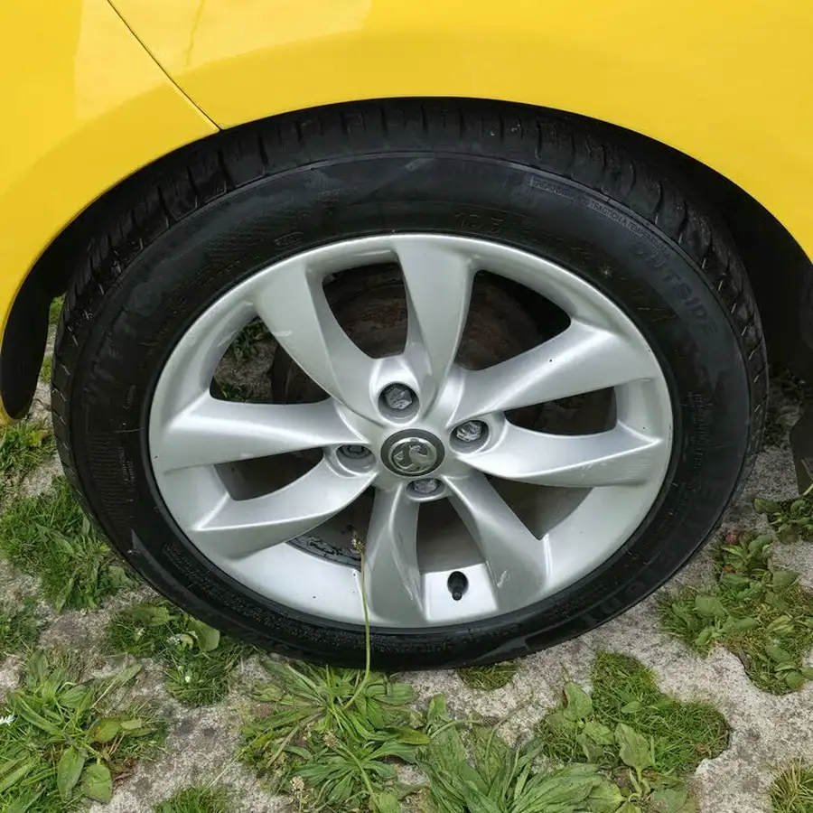 2013-vauxhall-adam-14-jam-87ps-big-10