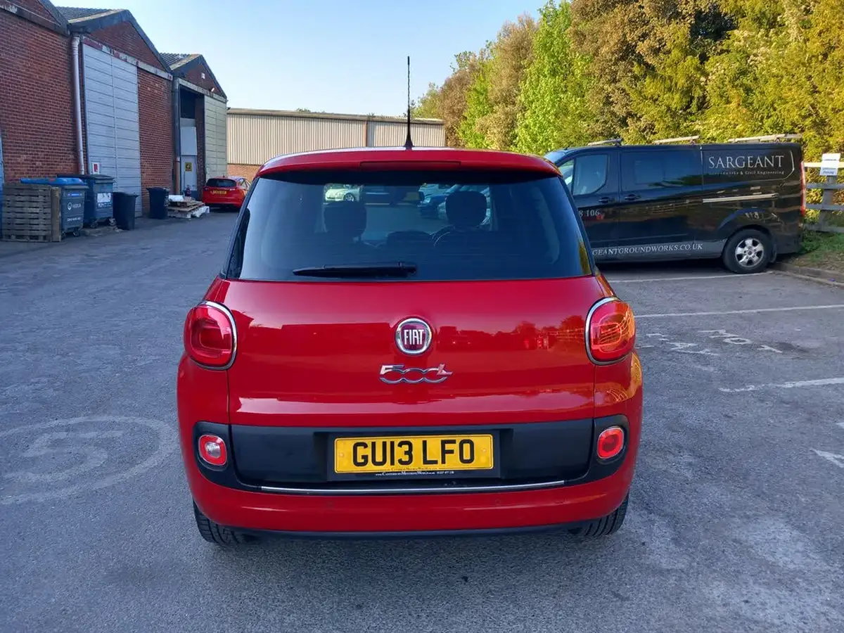 2013-fiat-500l-09-lounge-big-6