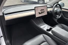 2022-tesla-model-y-e-long-range-small-10