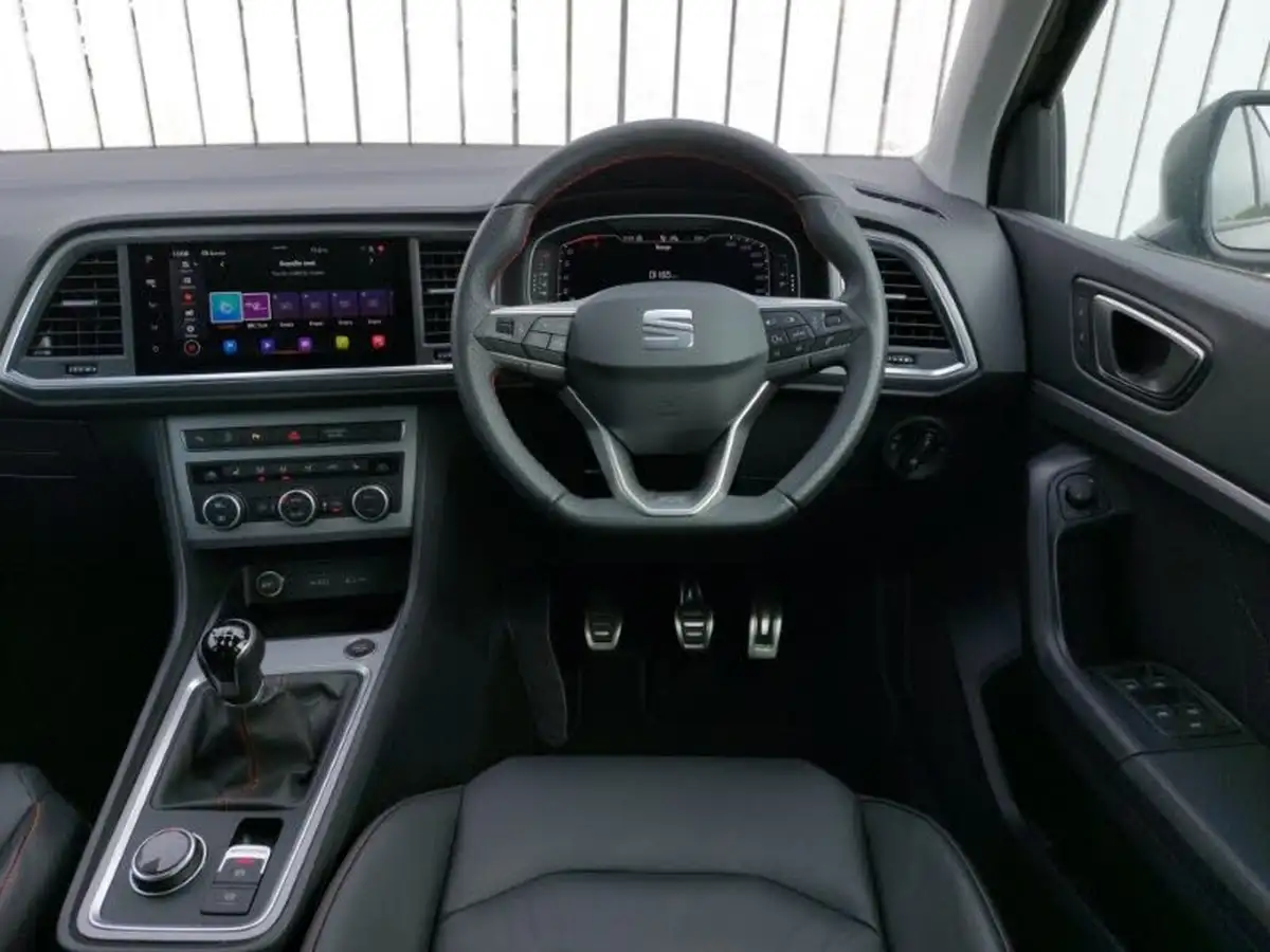 2023-seat-ateca-15-ecotsi-fr-sport-big-4