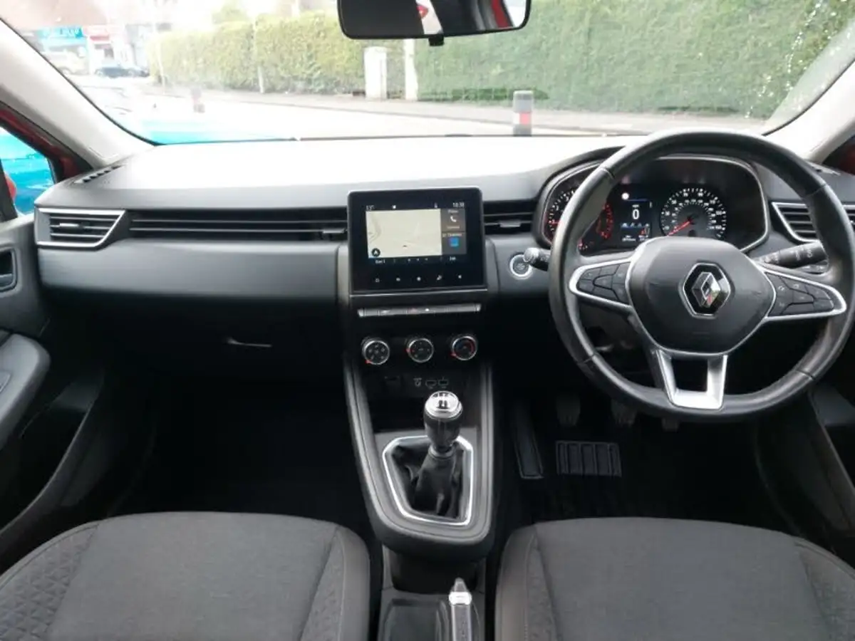 2020-renault-clio-10-sce-iconic-75bhp-big-2