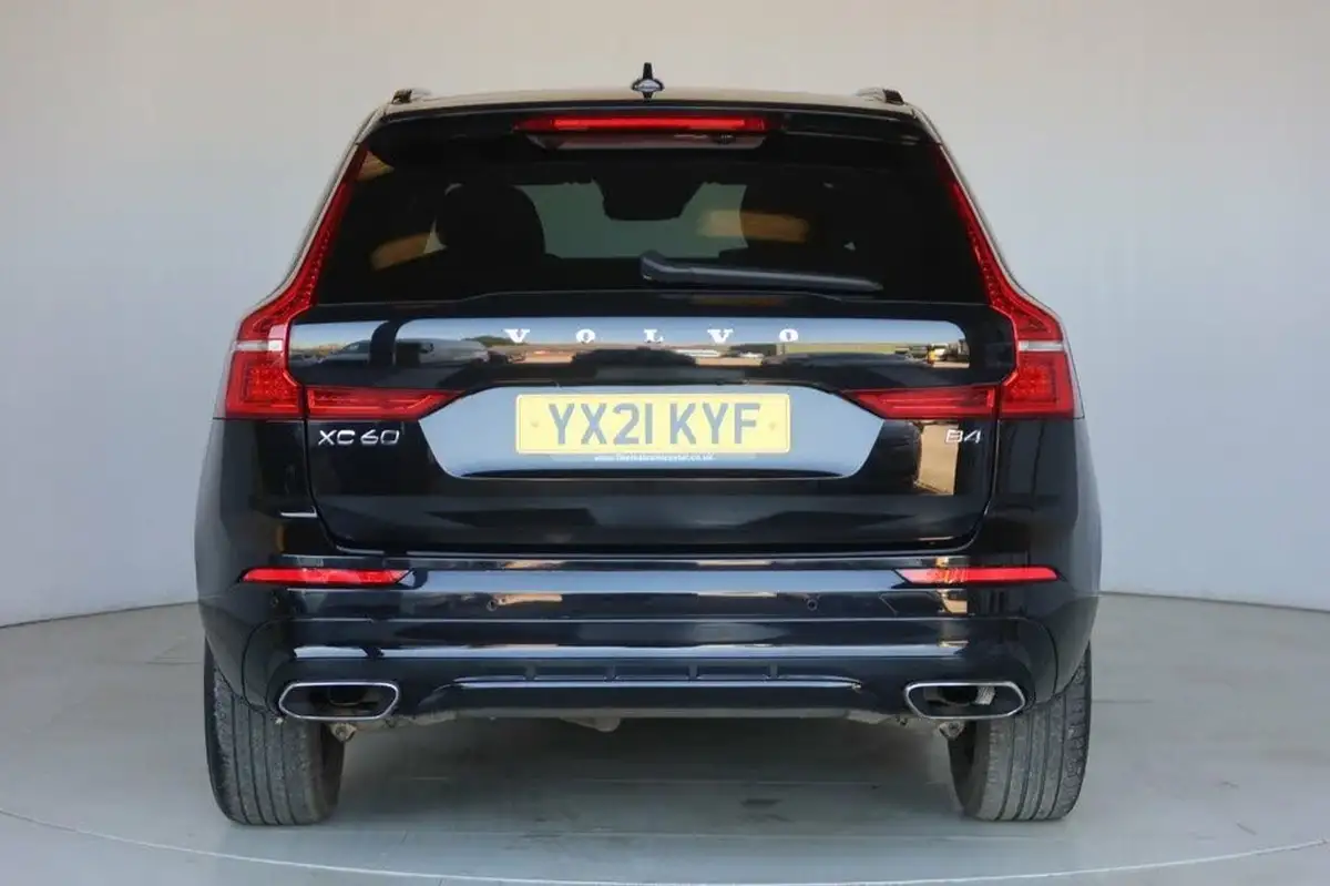 2021-volvo-xc60-20td-b4-r-design-big-5