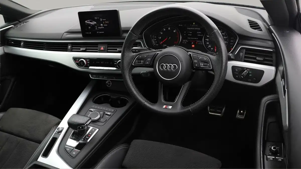 2019-audi-a5-20-35-tfsi-s-line-ss-coupe-2d-big-8