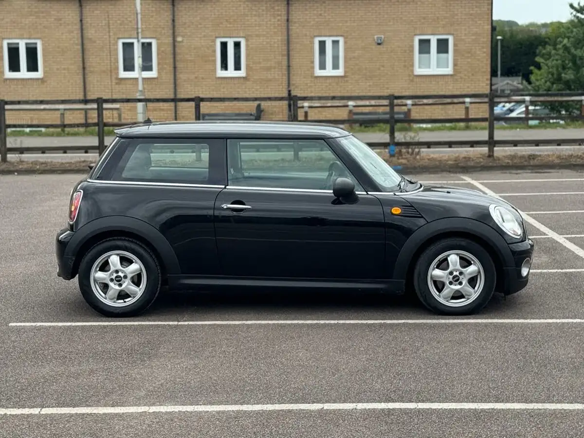 2009-mini-cooper-14-one-95bhp-big-28