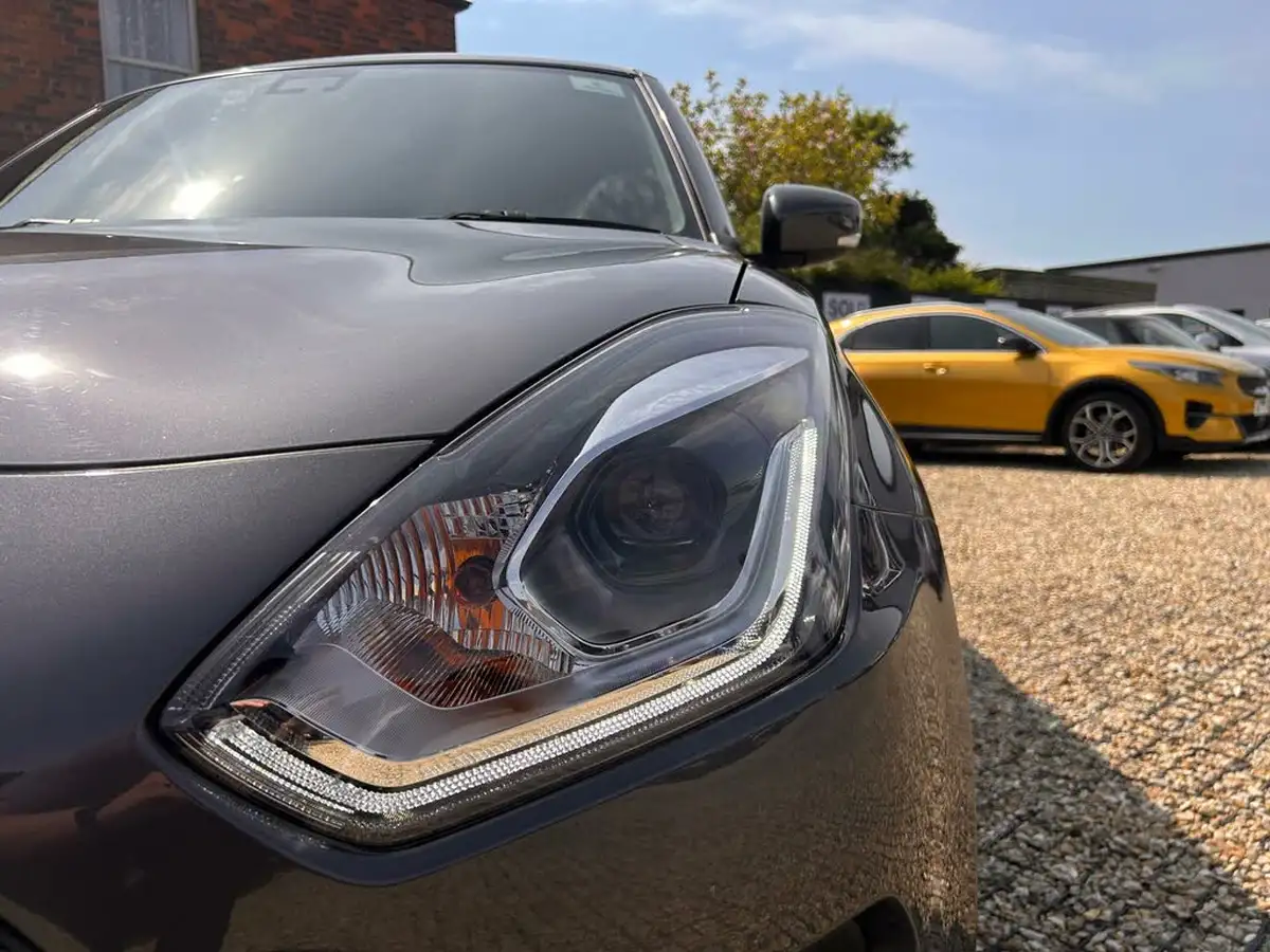 2024-suzuki-swift-12-dualjet-sz5-big-12