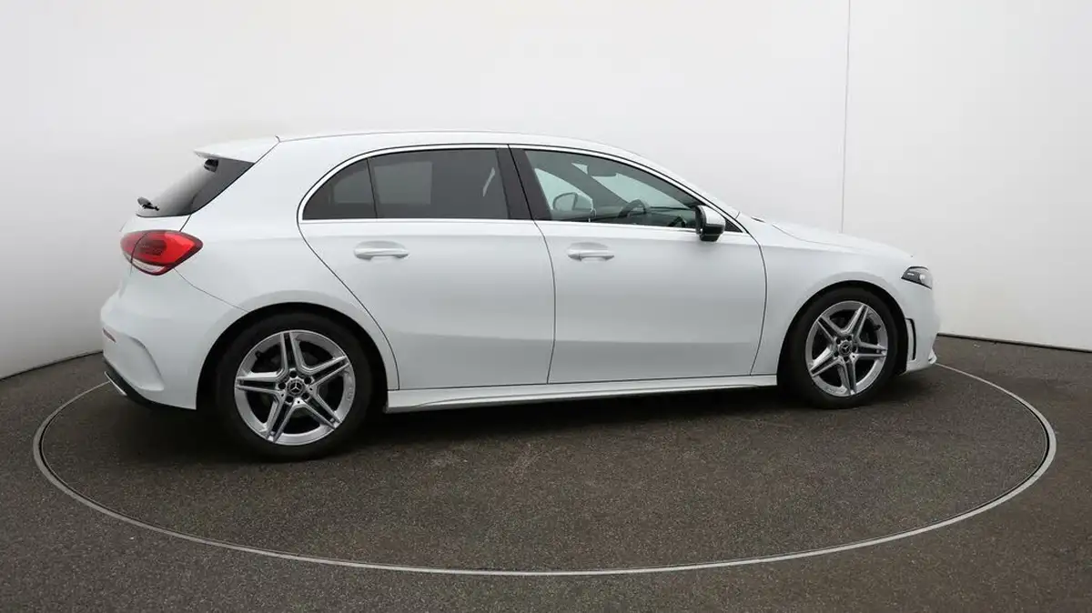 2020-mercedes-benz-a-class-13-a200-amg-line-hatchback-5d-big-41