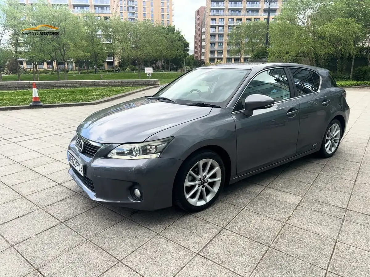 2013-lexus-ct-200h-18-advance-big-7