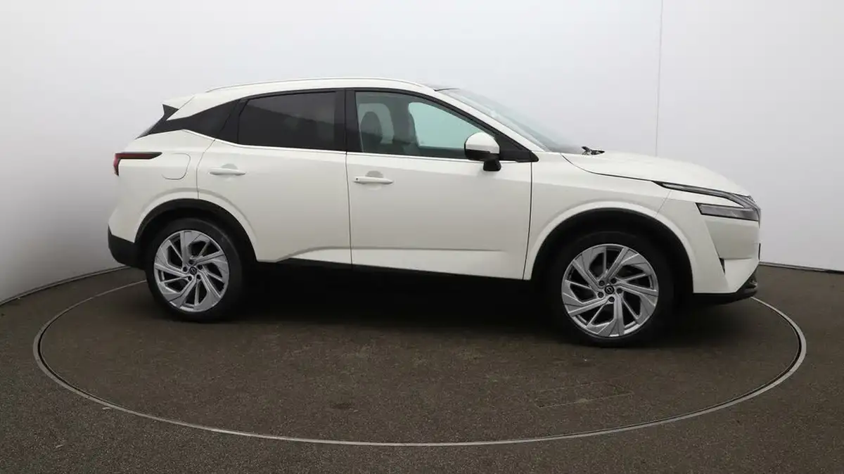 2022-nissan-qashqai-13-dig-t-tekna-big-41