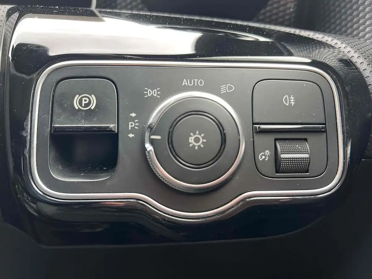 2019-mercedes-benz-a-class-13-a180-sport-executive-hatchback-5d-1332cc-big-29