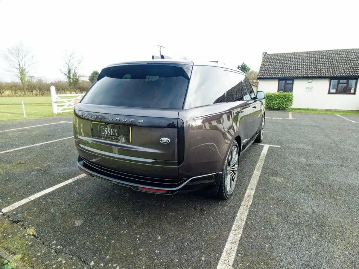 2022-land-rover-range-rover-30-d350-autobiography-big-20