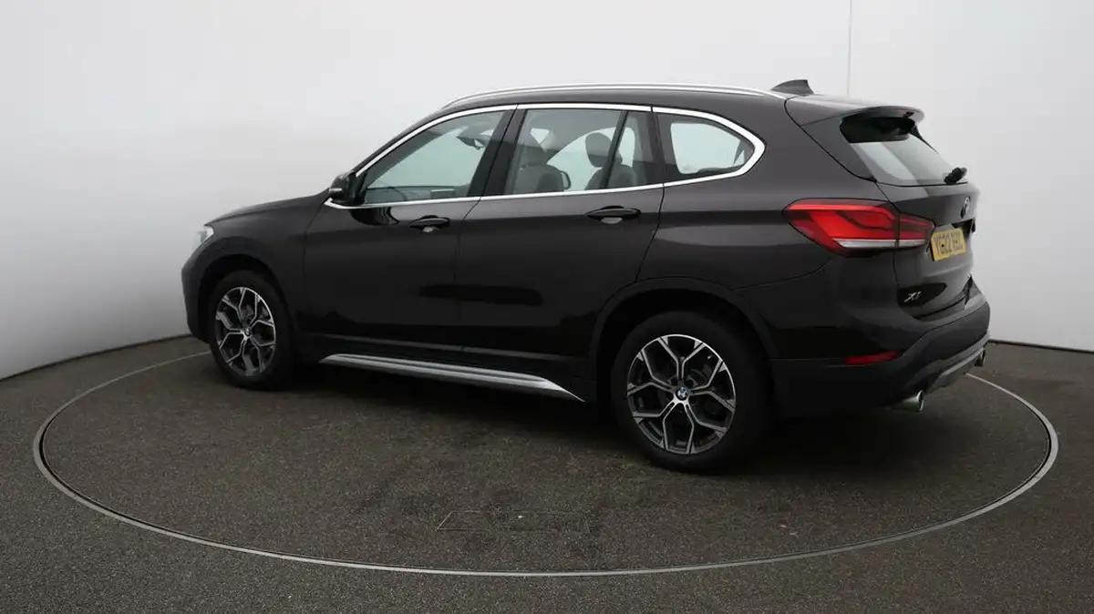 2022-bmw-x1-20td-sdrive18d-xline-sport-auto-big-29