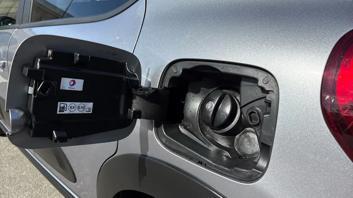 2022-citroen-c3-12-puretech-c-series-big-46