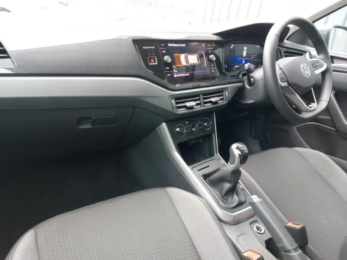 2024-volkswagen-taigo-10-tsi-life-110ps-big-18