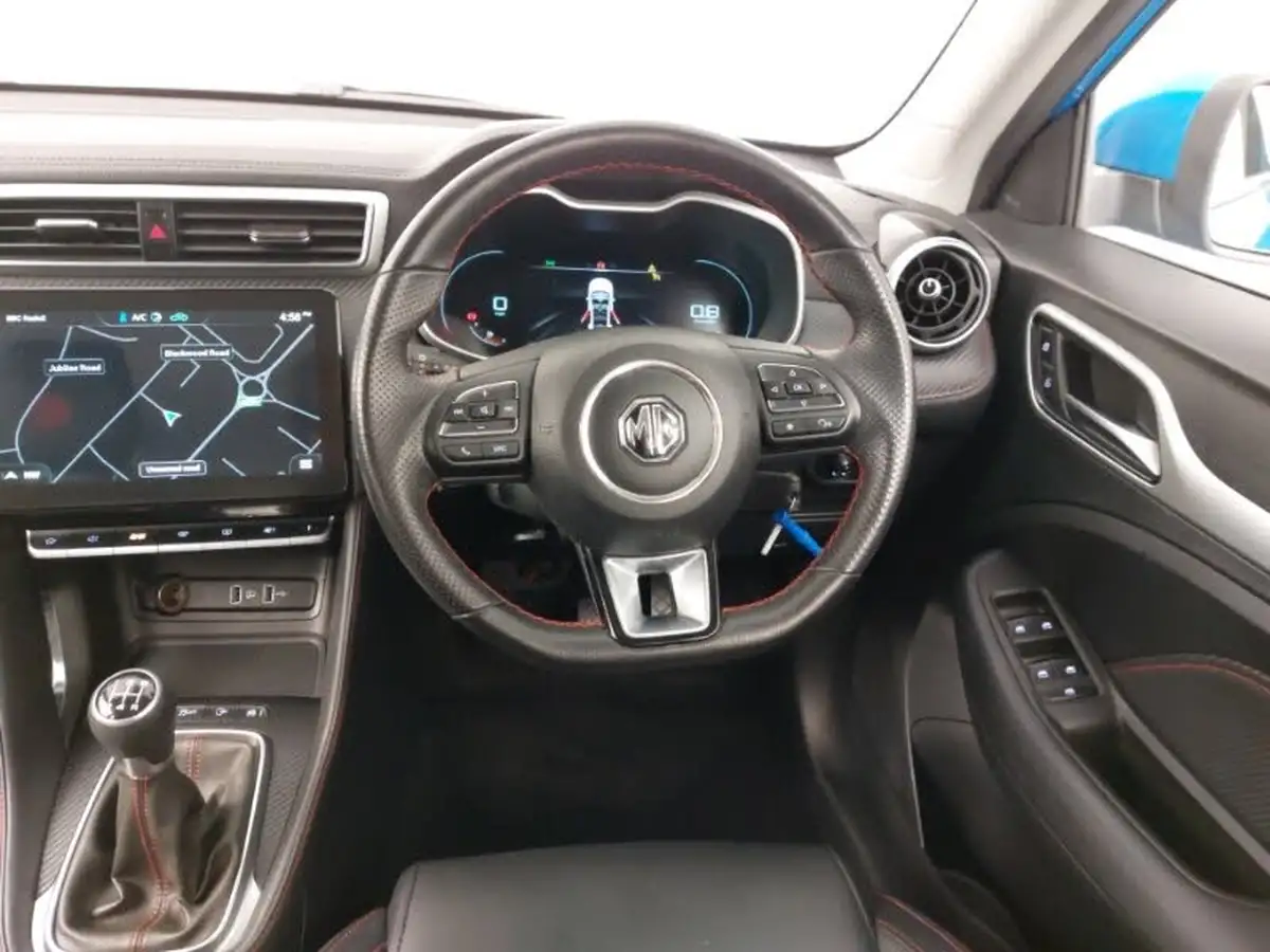 2021-mg-zs-suv-15-vti-tech-exclusive-big-6