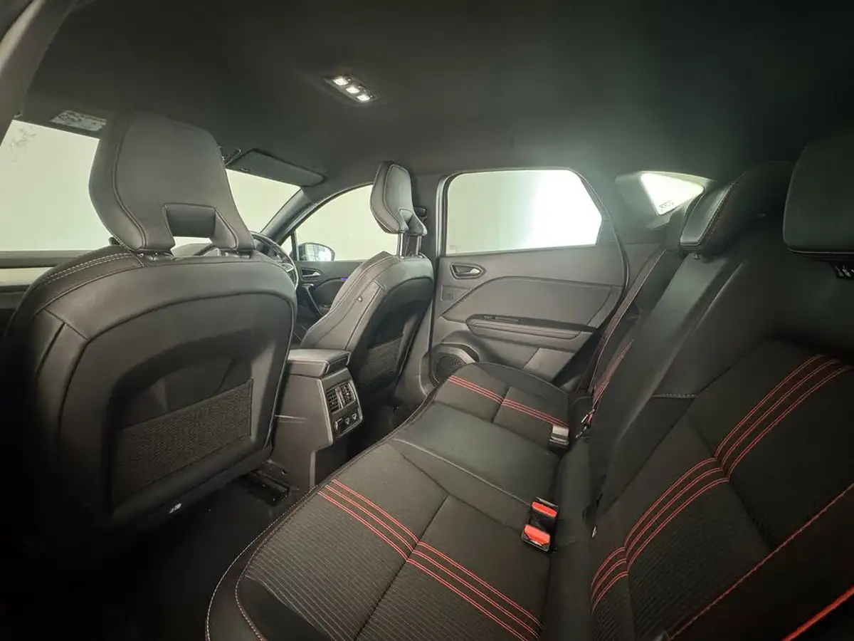 2022-renault-captur-13-tce-rs-line-edc-auto-big-14