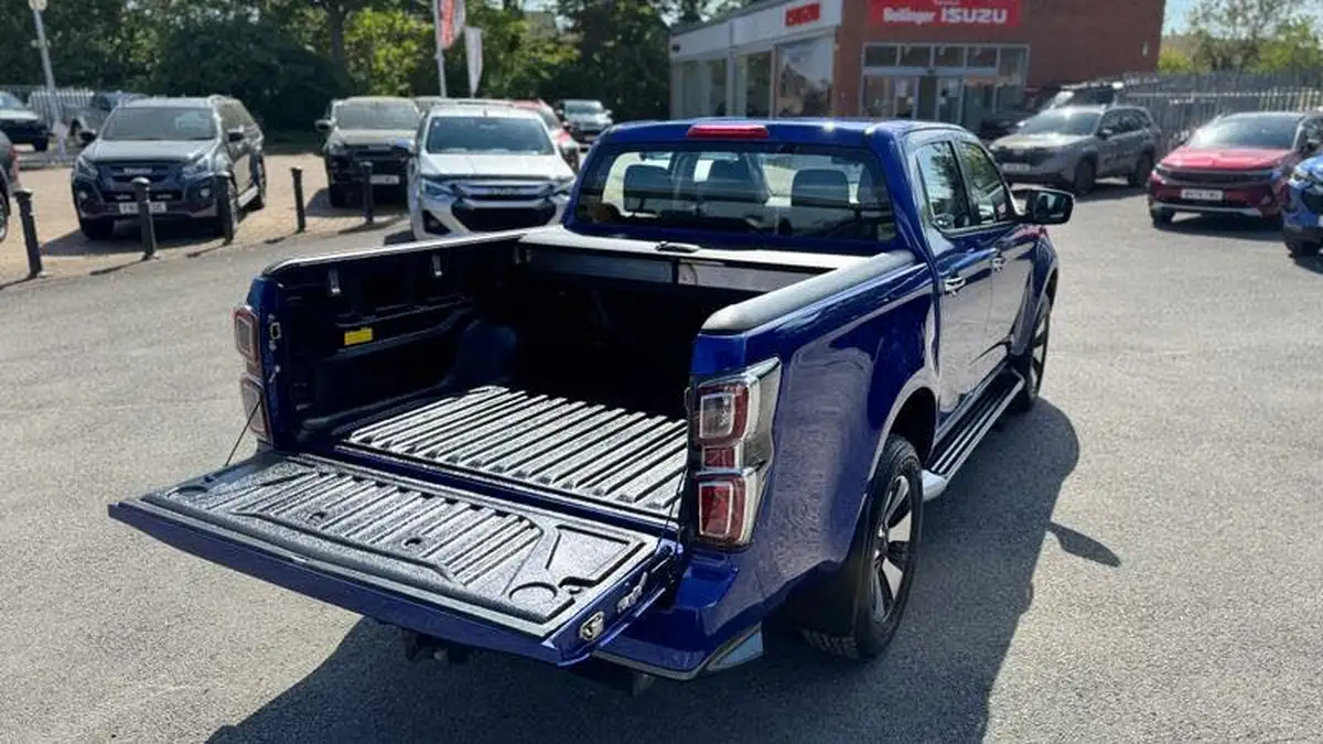 2022-isuzu-d-max-19td-dl40-pick-up-big-3