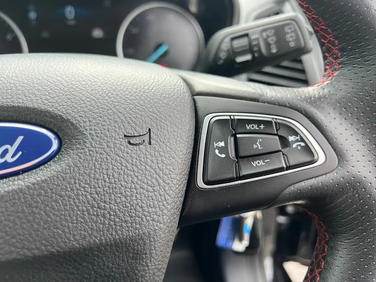2022-ford-ecosport-10t-st-line-125ps-big-26