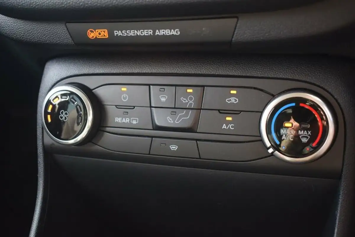 2022-ford-fiesta-10t-active-125ps-hybrid-mhev-powershift-big-20