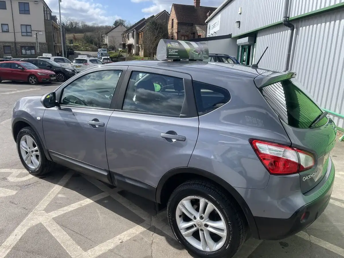 2010-nissan-qashqai-15td-acenta-big-3