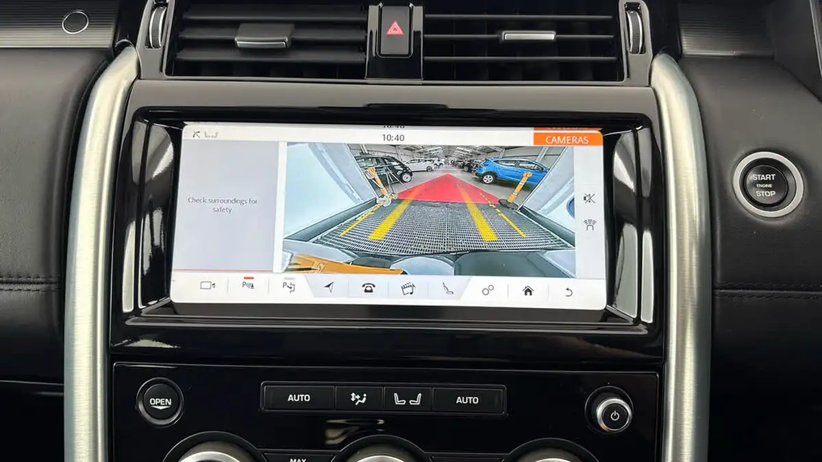 2019-land-rover-discovery-30-sd6-hse-luxury-big-17