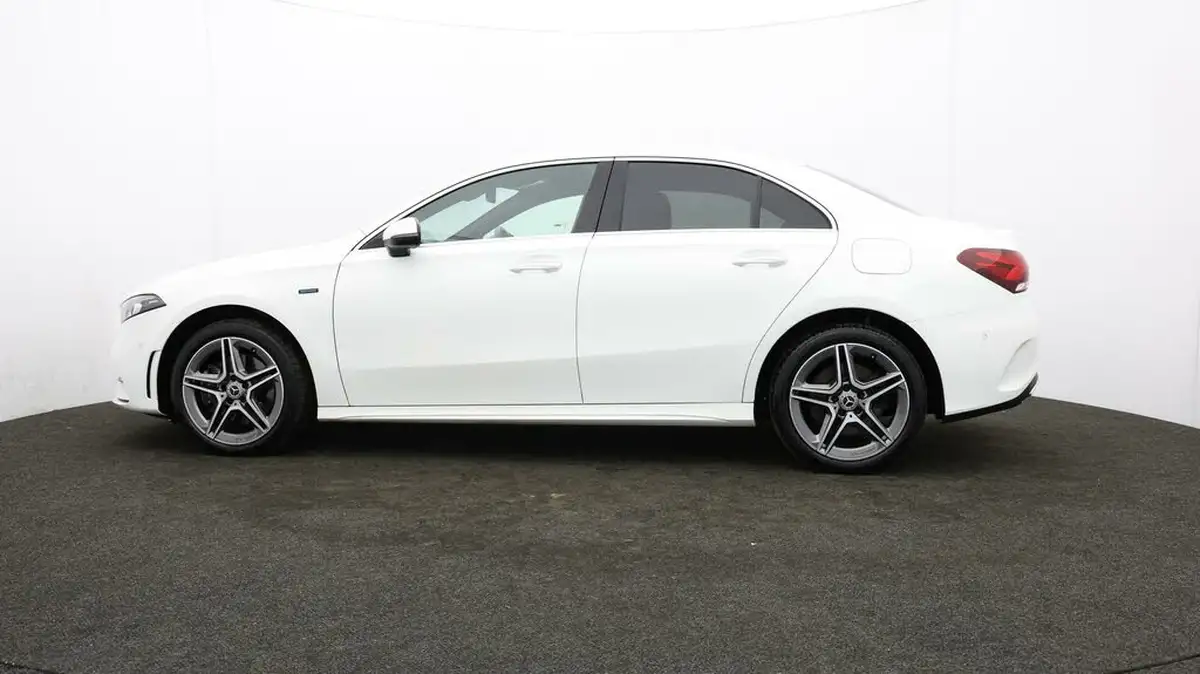 2021-mercedes-benz-a-class-13-a250e-amg-line-premium-saloon-4d-big-61