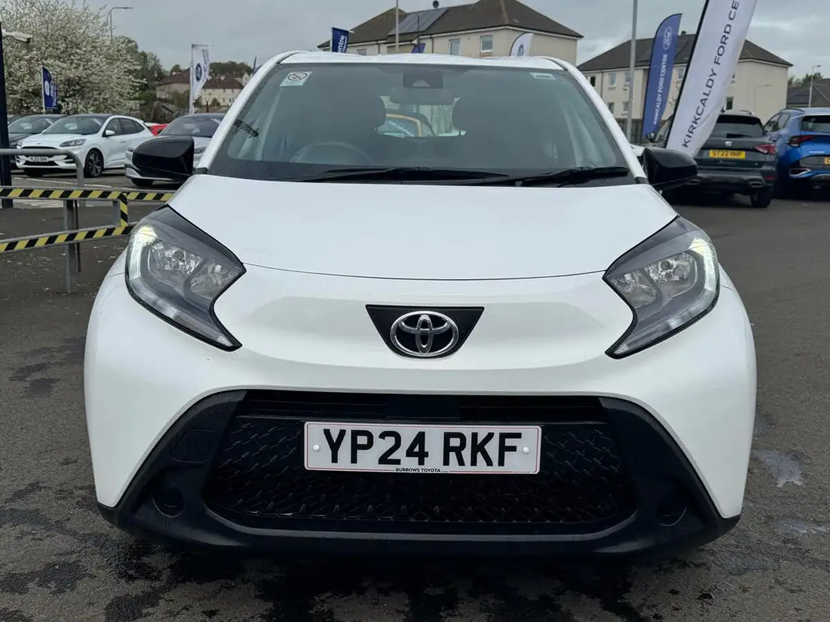 2024-toyota-aygo-x-10-vvt-i-pure-big-2