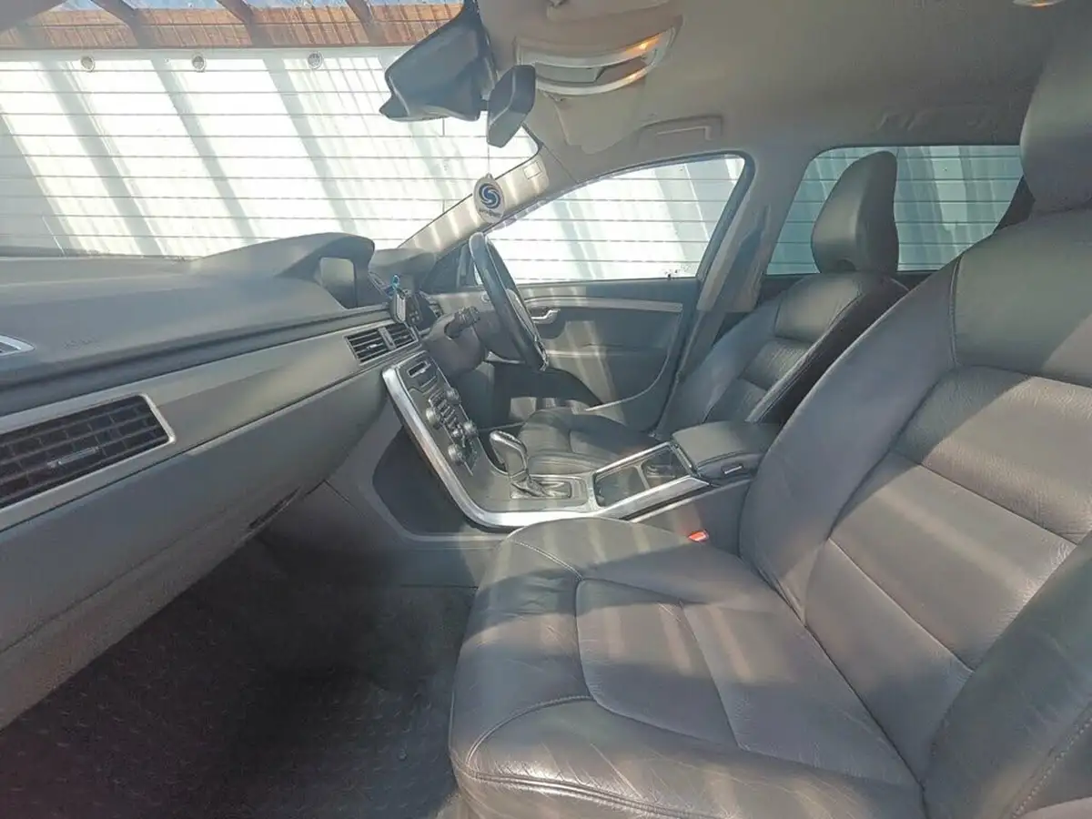 2014-volvo-v70-20td-d4-se-181bhp-nav-1969cc-geartronic-big-48
