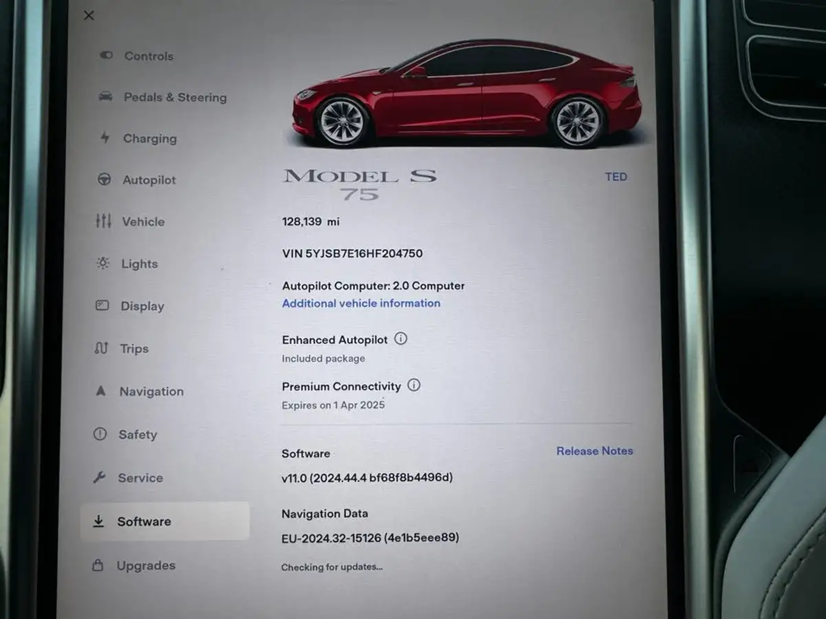 2017-tesla-model-s-e-75-235kw-big-10
