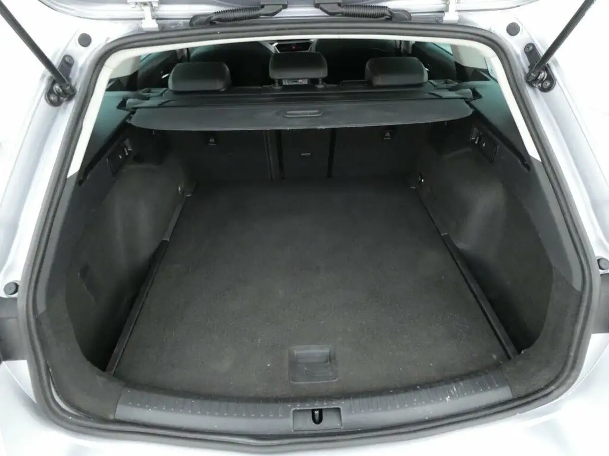 2022-seat-leon-15-tsi-evo-fr-130ps-estate-big-19
