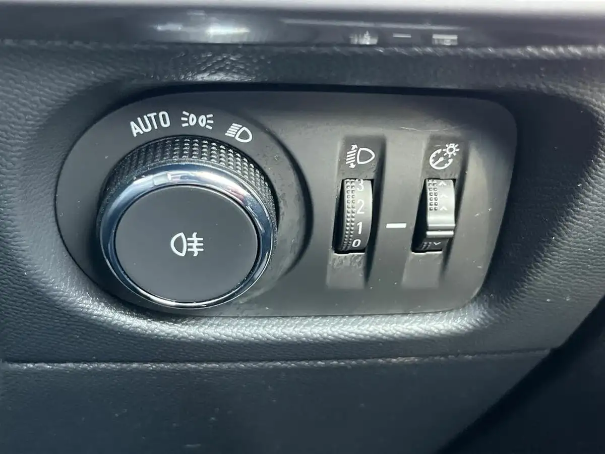 2022-vauxhall-mokka-12-se-edition-big-21