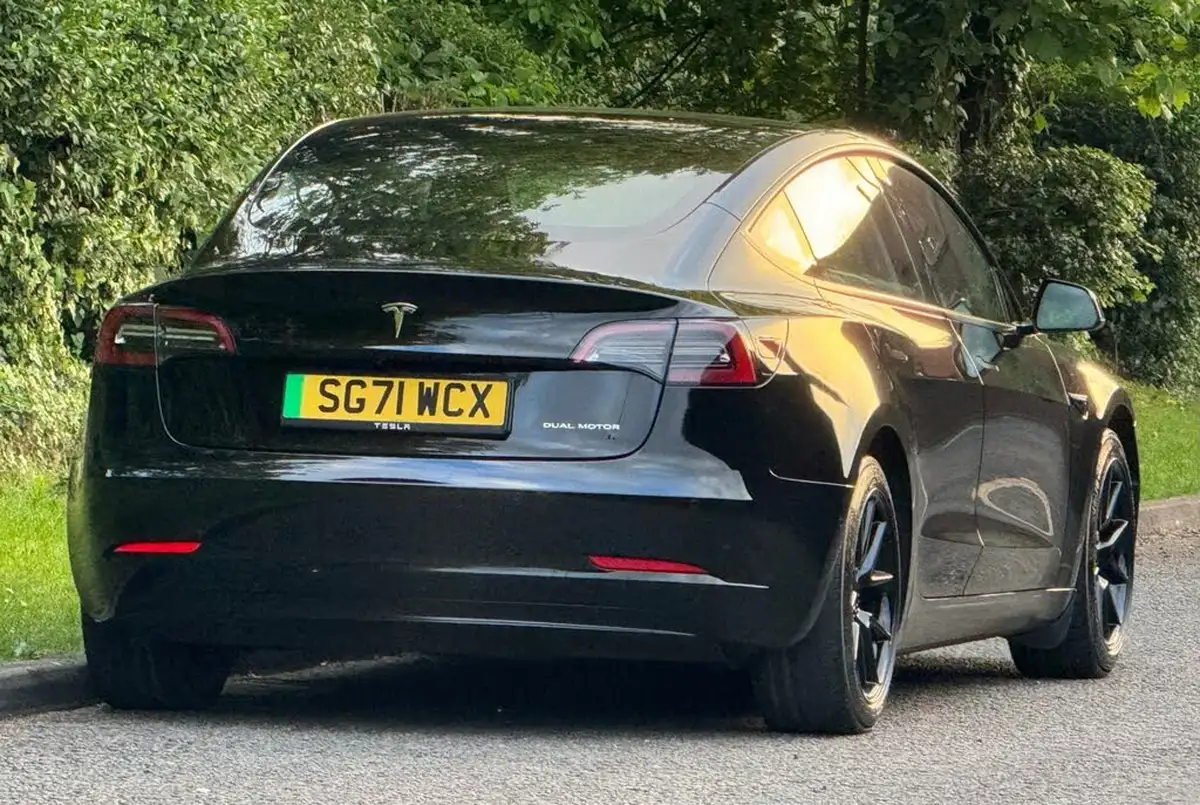 2021-tesla-model-3-e-long-range-awd-big-2