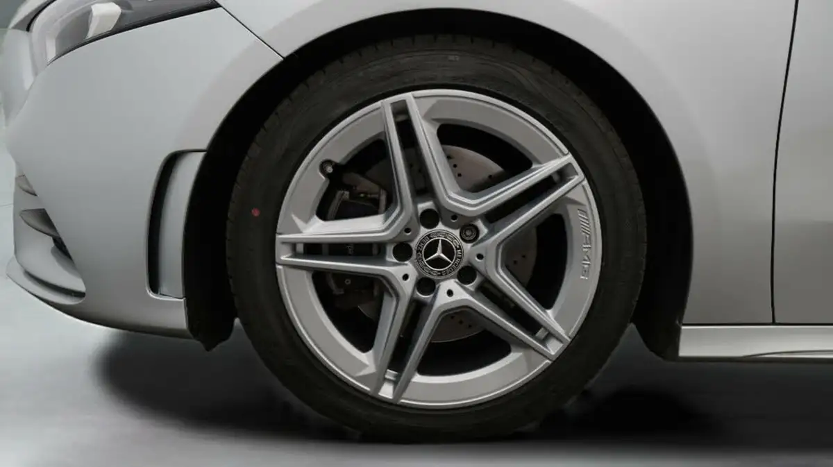 2021-mercedes-benz-a-class-20d-a220d-amg-line-hatchback-5d-big-19
