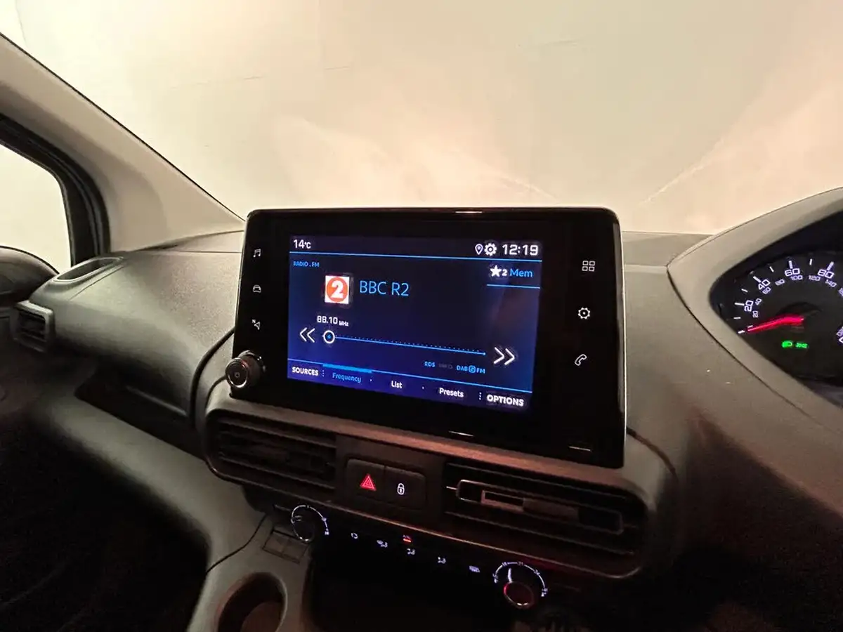 2021-peugeot-partner-15-bluehdi-1000-professional-premium-100pseu6d-big-21