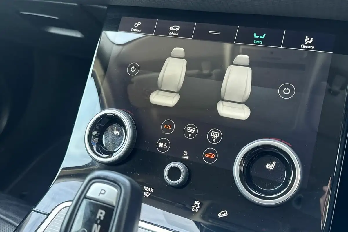 2019-land-rover-range-rover-evoque-20-d180-s-big-23